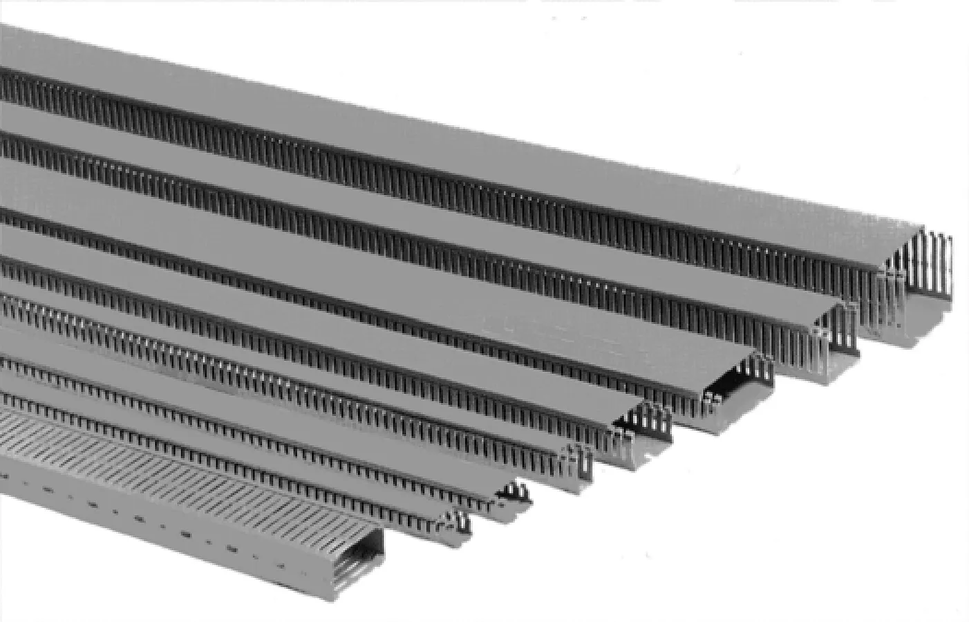 Perforált műanyag csatorna IKP S 4080 003901904